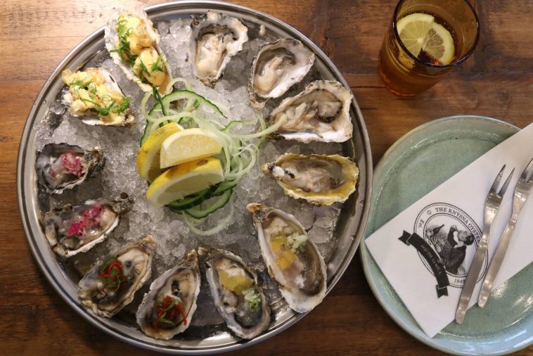 Knysna Oyster Company at the V&A Waterfront Review: Shuck, Tuck, Repeat.